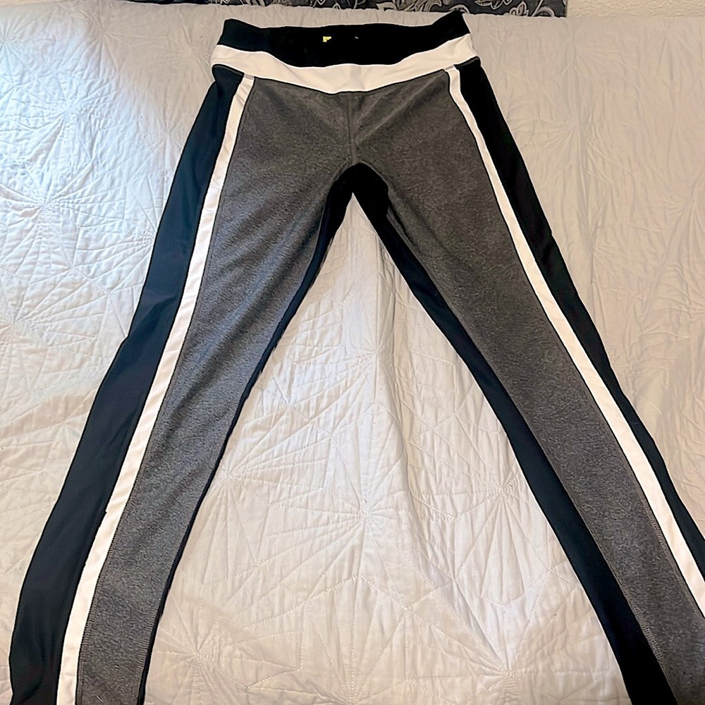 Black and grey leggings
